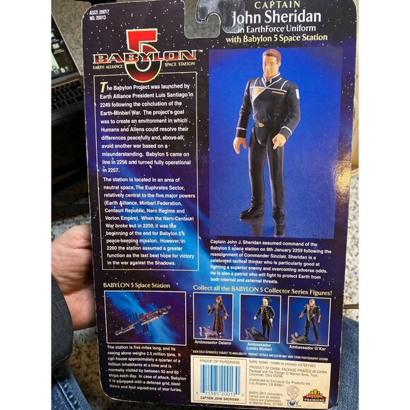 Babylon Caoptain John Sheridan with Babylon Space Station - Picture 6 of 11